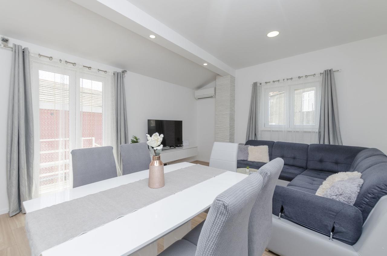 Apartments Dasa Primošten Εξωτερικό φωτογραφία