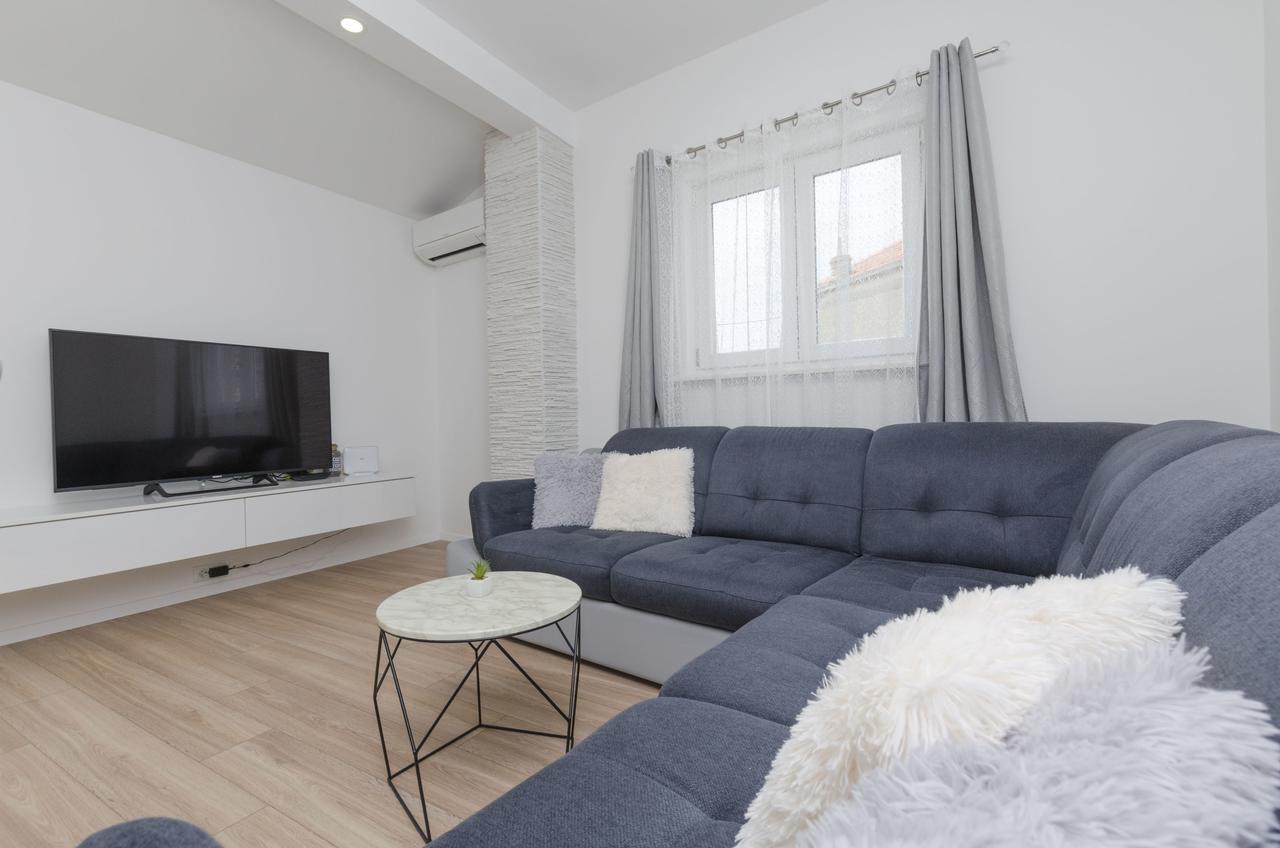 Apartments Dasa Primošten Εξωτερικό φωτογραφία
