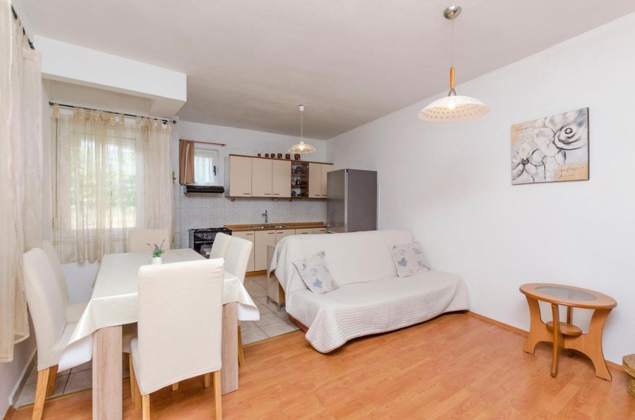 Apartments Dasa Primošten Εξωτερικό φωτογραφία